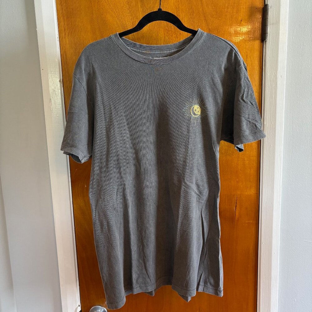 🌙PacSun “Inner Light” Graphic Tee – Size L